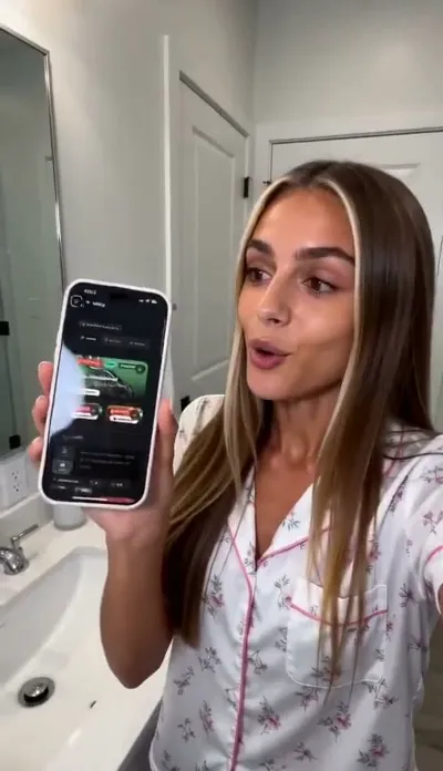 AI UGC video ad created as a Fastlane alternative in VidGuy